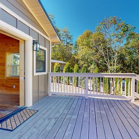 Вилла Whiskey Barrel Retreat Севьервилл Экстерьер фото